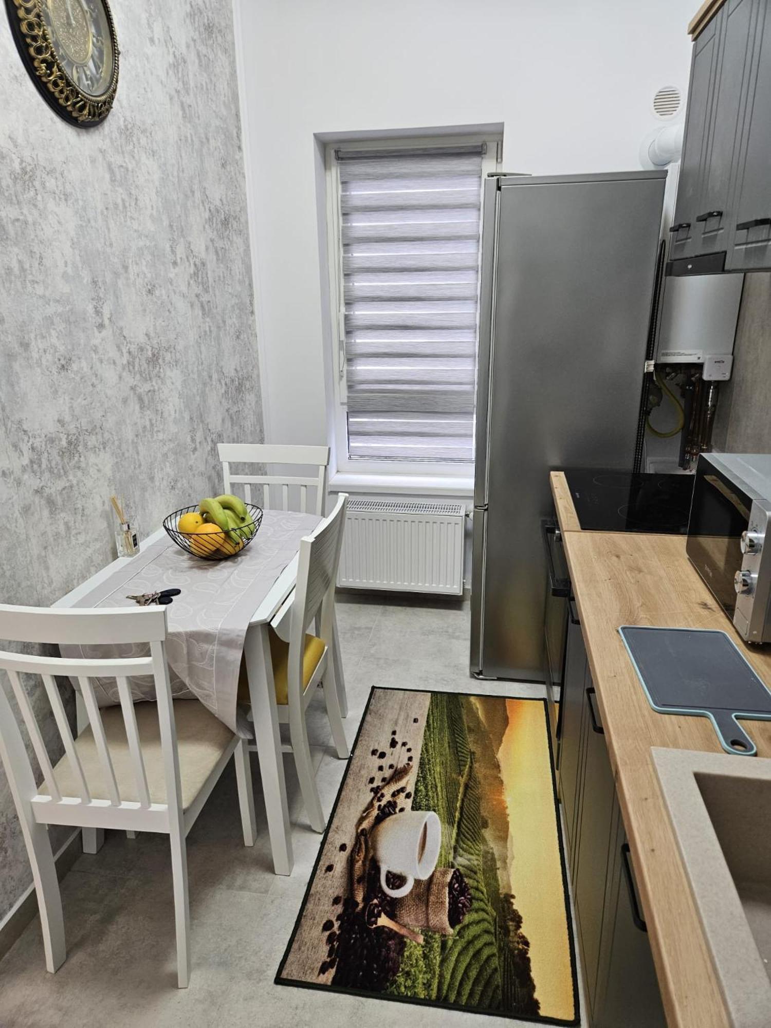 דירות בראשוב Garsoniera Gabrielle מראה חיצוני תמונה